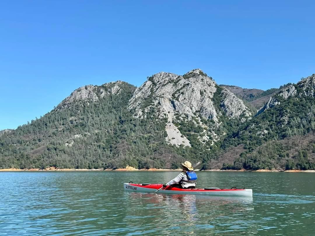 Discovering a hidden cove by kayak on Shasta Lake