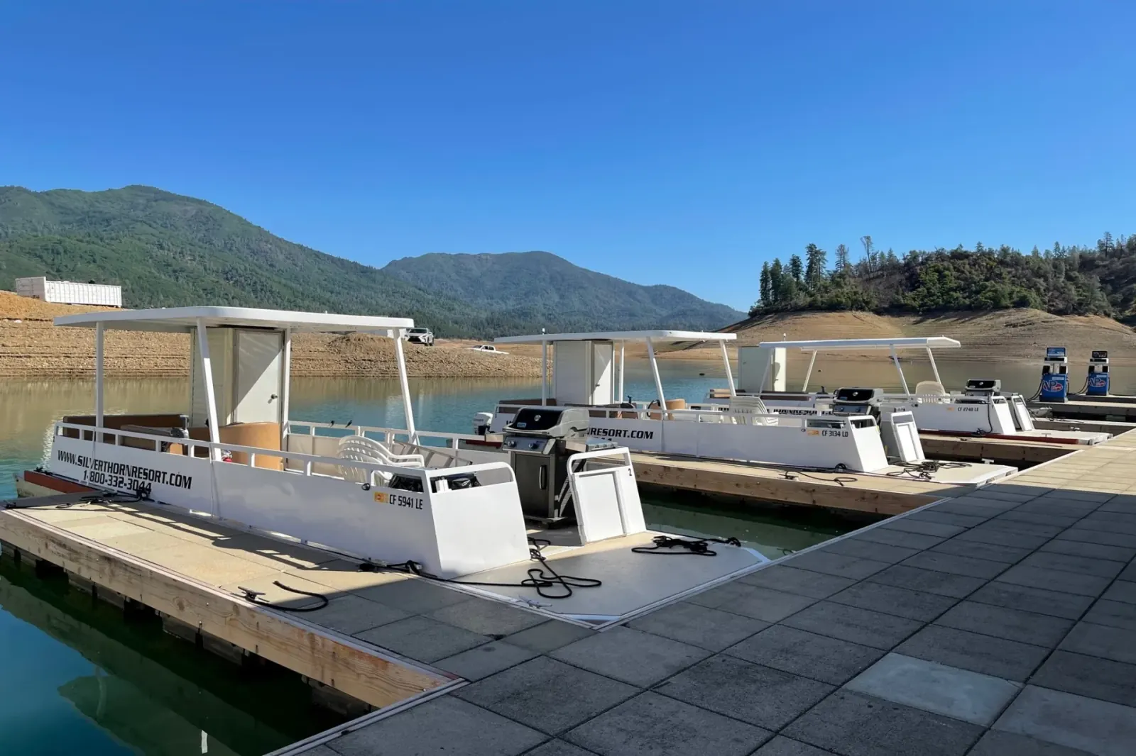 Patio boat rental at Silverthorn Resort, Shasta Lake